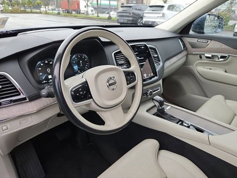 Used 2022 Volvo XC90 T6 Inscription w/ Advanced Package image 7