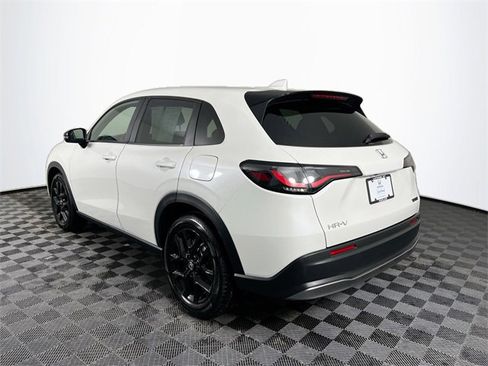 Certified 2025 Honda HR-V Sport image 4