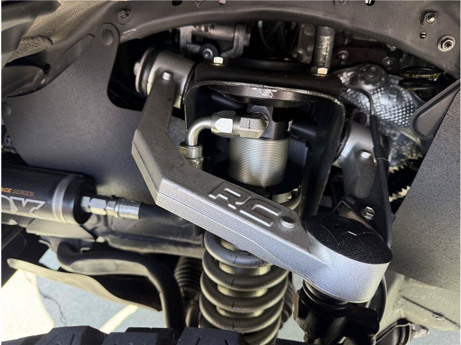 Used 2019 Toyota Tacoma Limited AWD/4WD image 11