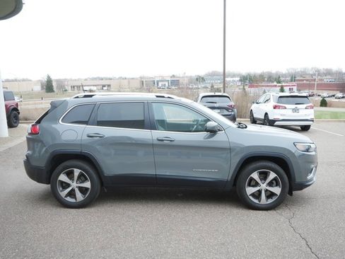 Used 2020 Jeep Cherokee Limited w/ Technology Group image 4