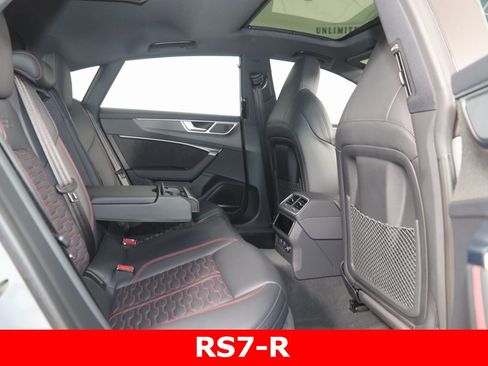 Used 2021 Audi RS 7 Sportback w/ Carbon Optic Package image 18