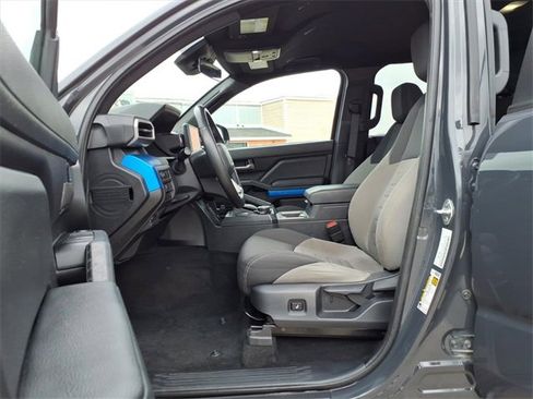Used 2024 Toyota Tacoma 4x4 Double Cab image 13