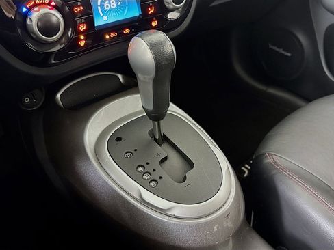 Used 2017 Nissan Juke SL image 16