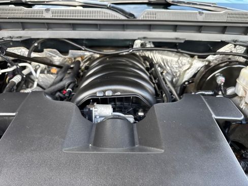 Used 2017 Chevrolet Silverado 1500 LT w/ All Star Edition AWD/4WD image 41