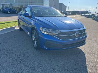 Used 2023 Volkswagen Jetta SE
