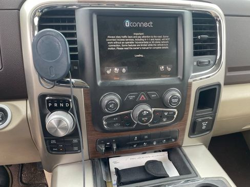 Used 2015 RAM 1500 Laramie w/ Convenience Group AWD/4WD image 12