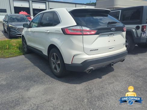 Used 2020 Ford Edge SEL w/ Convenience Package AWD/4WD image 2