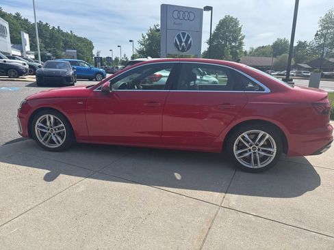Used 2022 Audi A4 2.0T Premium w/ Convenience Package AWD/4WD image 10