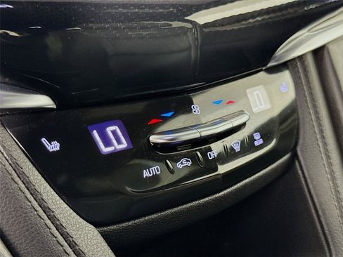Used 2020 Cadillac XT6 Sport AWD/4WD image 17