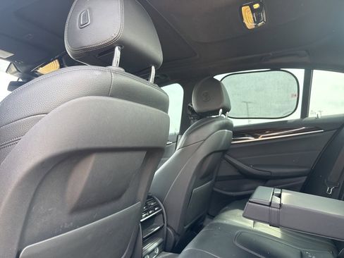 Used 2019 BMW 530i xDrive w/ Convenience Package image 39