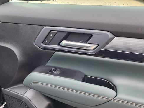 New 2026 GMC Terrain AT4 w/ Convenience Package III image 39