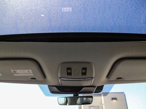 New 2025 INFINITI QX80 Luxe image 18