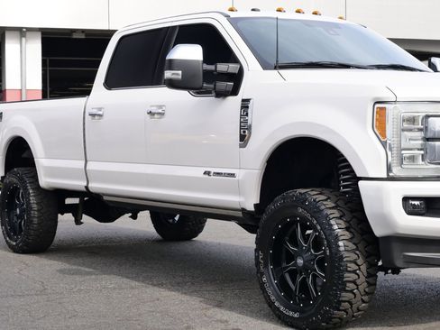Used 2017 Ford F250 Platinum w/ Platinum Ultimate Package AWD/4WD image 37