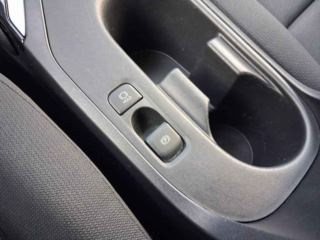 Used 2025 Toyota Corolla LE FWD image 26