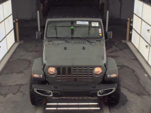 Used 2021 Jeep Gladiator Sport AWD/4WD image 2