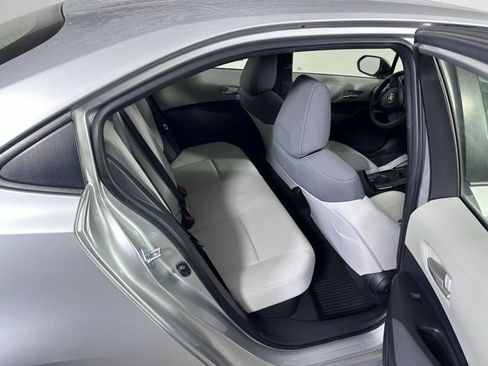 Used 2020 Toyota Corolla LE image 12