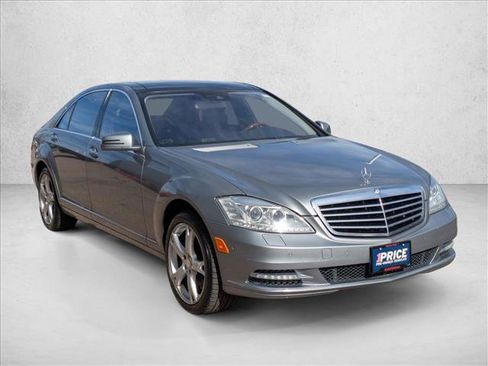 Used 2013 Mercedes-Benz S 550 4MATIC image 3