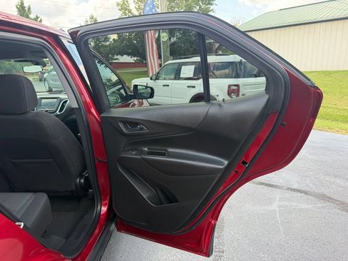 Used 2018 Chevrolet Equinox LT FWD image 23
