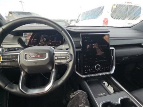 Used 2017 Chevrolet Sonic LT w/ Convenience Package image 5