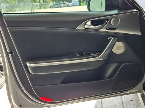 Used 2019 Kia Stinger GT2 image 14
