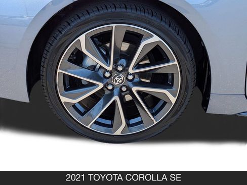 Used 2021 Toyota Corolla SE w/ Carpet Mat Package (TMS) FWD image 11
