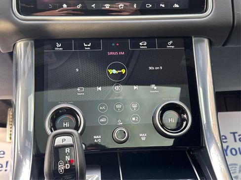 Used 2019 Land Rover Range Rover Sport HSE Dynamic image 29