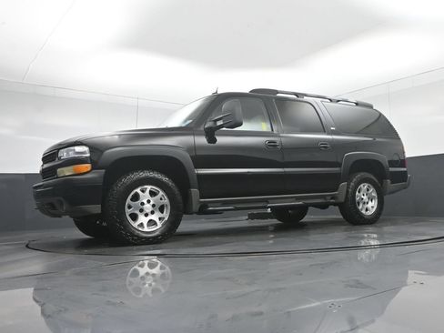 Used 2005 Chevrolet Suburban Z71 w/ Preferred Equipment Group AWD/4WD image 47