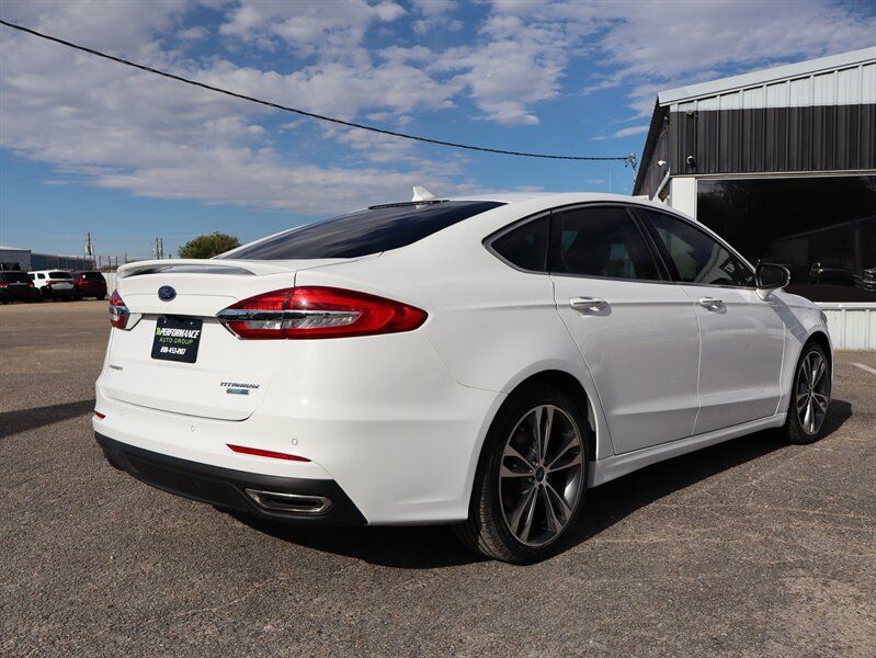 Used 2020 Ford Fusion Titanium AWD/4WD image 3