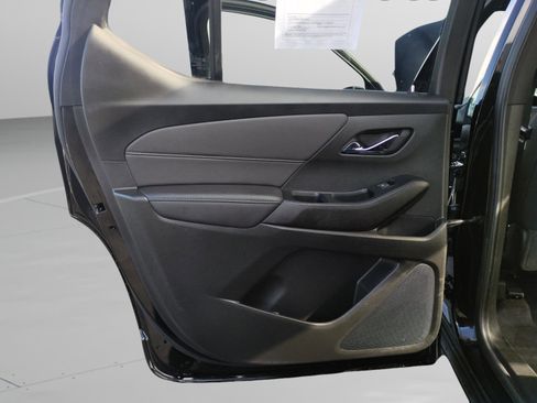 Used 2023 Chevrolet Traverse LT w/ LPO, Floor Liner Package image 34