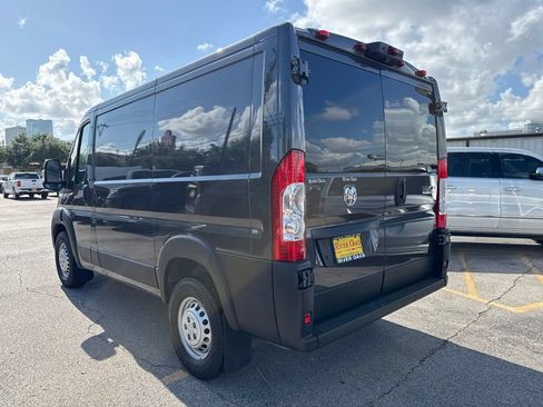 Used 2026 RAM ProMaster 1500 w/ Premium Convenience Group FWD image 3