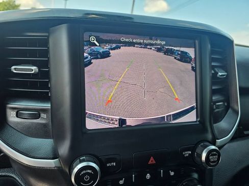 Used 2021 RAM 1500 Big Horn AWD/4WD image 30