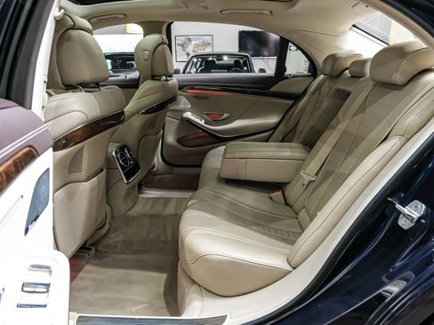 Used 2015 Mercedes-Benz S 550 4MATIC Sedan image 38