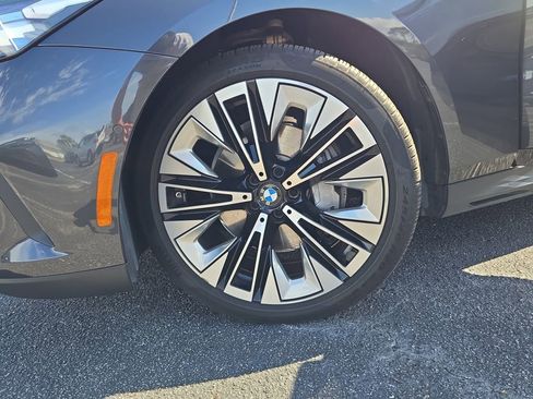 Used 2025 BMW 540i xDrive AWD/4WD image 27