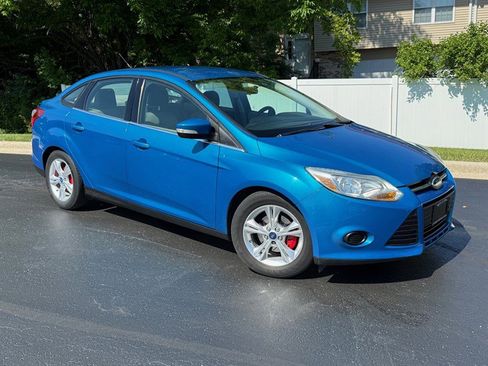Used 2014 Ford Focus SE FWD image 1
