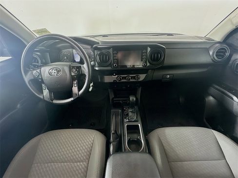 Used 2022 Toyota Tacoma SR image 10