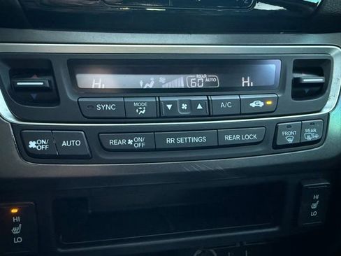 Used 2018 Honda Pilot EX-L image 16