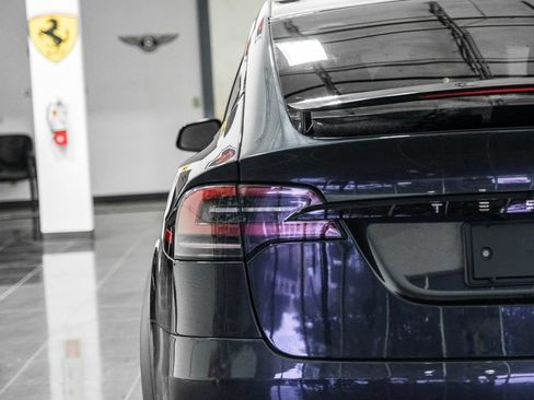 Used 2024 Tesla Model X AWD/4WD image 43