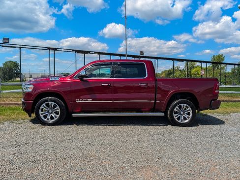 Used 2022 RAM 1500 Limited w/ Body Color Bumper Group AWD/4WD image 9