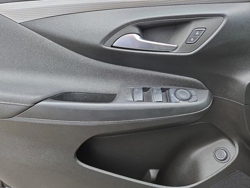 Used 2024 Buick Envista Sport Touring FWD image 22