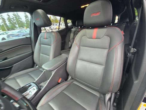Used 2024 Chevrolet Trax RS w/ Sunroof Package FWD image 22