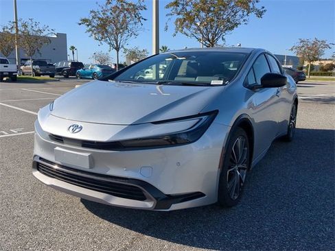 New 2026 Toyota Prius XLE image 8