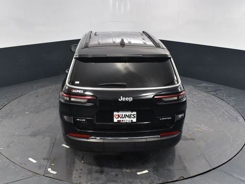 Used 2024 Jeep Grand Cherokee L Limited w/ Luxury Tech Group II image 44