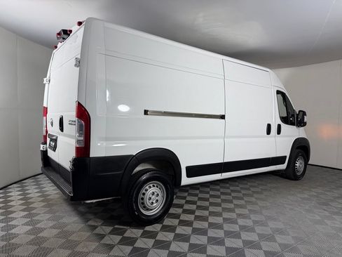 Used 2025 RAM ProMaster 2500 w/ Convenience Group FWD image 5