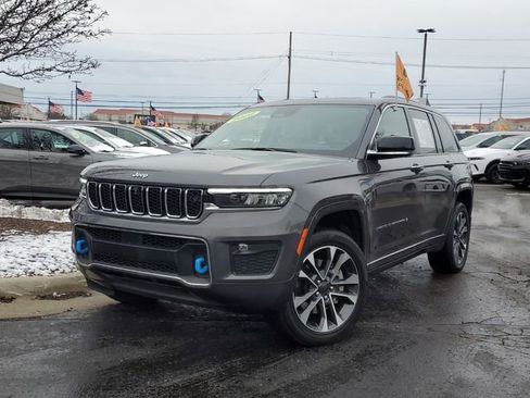 Certified 2022 Jeep Grand Cherokee Overland w/ Advanced Protech Group III image 1