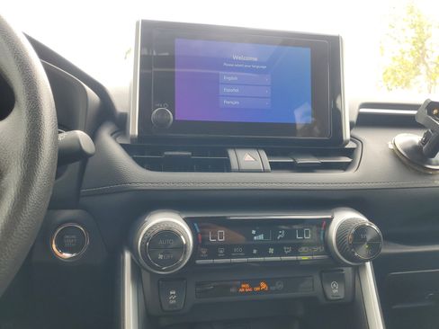 Certified 2025 Toyota RAV4 XLE w/ Convenience Package image 27