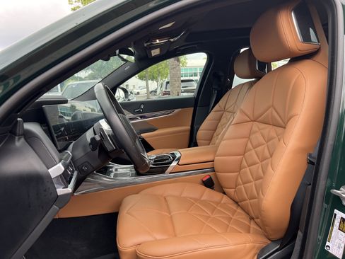 Used 2024 BMW 740i RWD image 16