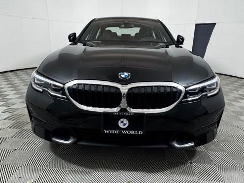 Used 2022 BMW 330i xDrive Sedan w/ Driving Assistance Package image 2