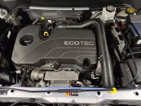 Used 2022 GMC Terrain SLE w/ Driver Convenience Package FWD image 30