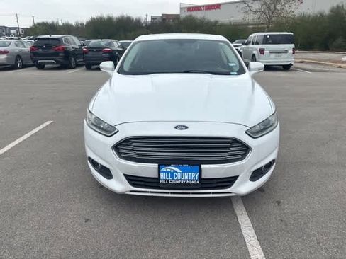 Used 2014 Ford Fusion SE w/ Equipment Group 202A image 8