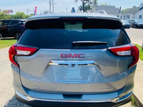 Used 2023 GMC Terrain SLT AWD/4WD image 20